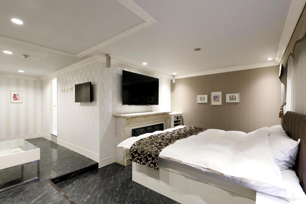 ホテルバースデーきよす店 Hotel Birthday Kiyosu Eksteriør bilde